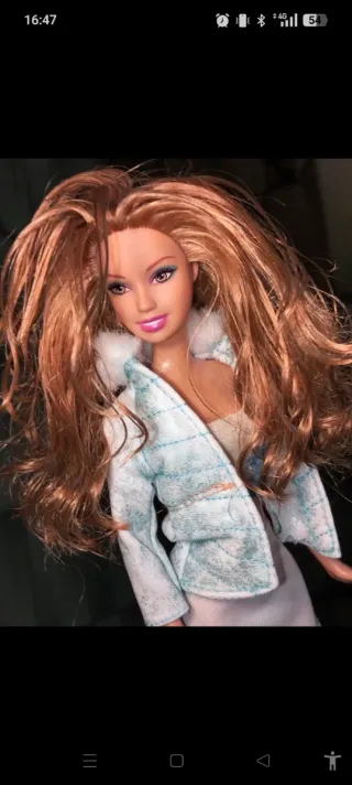 Barbie con abito estivo