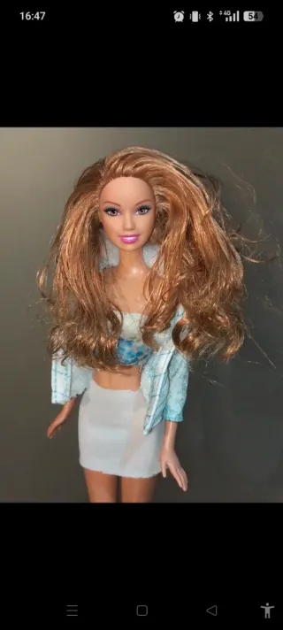 Barbie con abito estivo