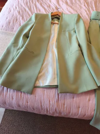 Traje chaqueta Zara verde