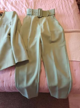 Traje chaqueta Zara verde