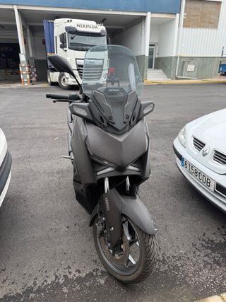 Yamaha XMAX 300 Tech MAX
