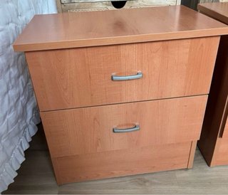 Juego de 2 mesitas de noche de madera