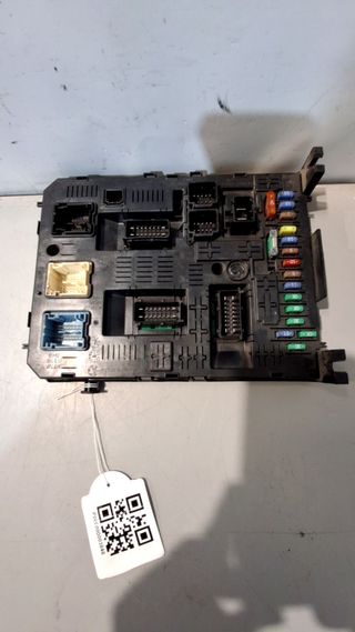 CAJA RELES / FUSIBLES Peugeot 308 (2007->)
