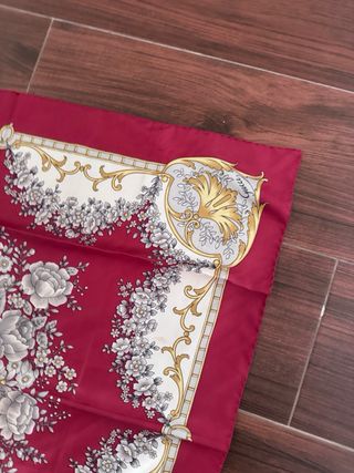 Pañuelo Gucci Floral Rojo Blanco