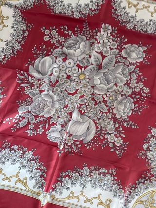 Pañuelo Gucci Floral Rojo Blanco