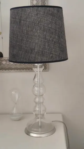 Lámparas de mesa y lámpara grande