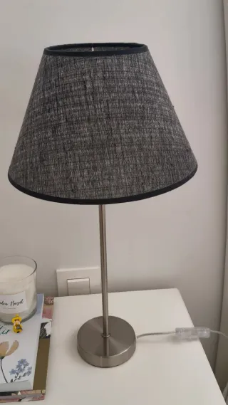 Lámparas de mesa y lámpara grande
