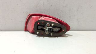 PILOTO TRASERO IZQUIERDO Alfa Romeo 147 (190)(2000->)