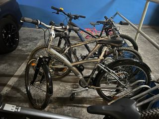 Bicicleta B'TWIN plateada