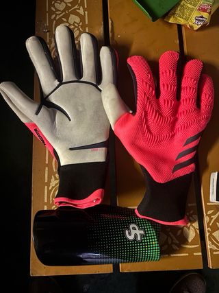 Guantes de portero Predator con protección