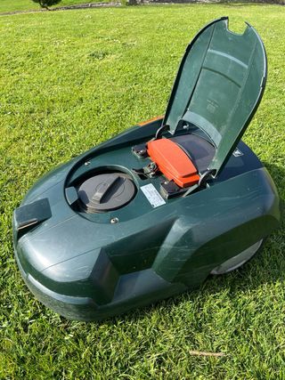 Husqvarna 220 AC Cortacésped Automático