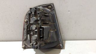 PILOTO TRASERO DERECHO Skoda Octavia Berlina (1U2)(1997->)