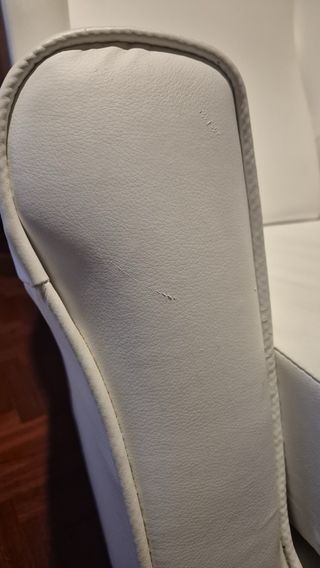 Mecedora blanca de piel / lactancia