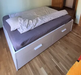 Cama de madera con cajones + colchón