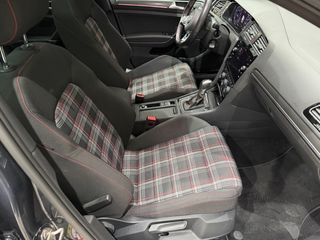 VOLKSWAGEN Golf GTI Performance 2.0 TSI 180kW245CV