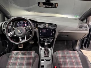 VOLKSWAGEN Golf GTI Performance 2.0 TSI 180kW245CV