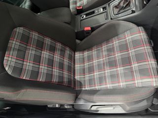 VOLKSWAGEN Golf GTI Performance 2.0 TSI 180kW245CV
