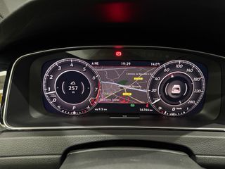 VOLKSWAGEN Golf GTI Performance 2.0 TSI 180kW245CV