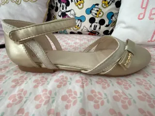 Zapatos niña dorados talla 37