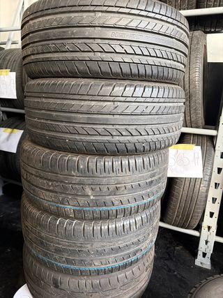 Neumáticos 215/40/17