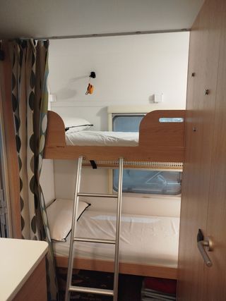 Caravana Adria Aviva 360DK