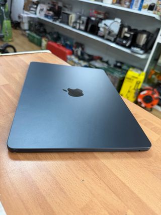 MacBook Air M2 2022 13 8GB RAM 500GB SSD