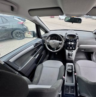 644114491 Opel Zafira 2011 7 plazas 140.000KM