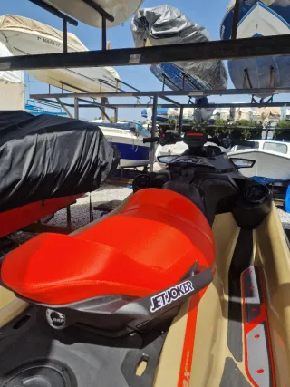 Moto de Agua Sea-Doo RXT 325 - 2h - 2025