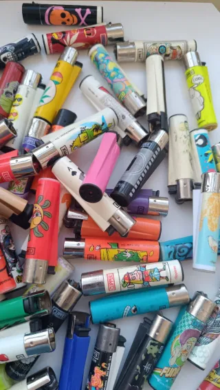 Lote 120 Isqueiros Clipper Originais bom estado