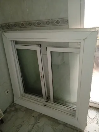 Ventanas blancas correderas Con mosquitera correde