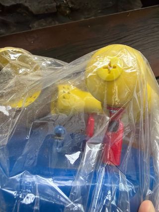 Lámpara de techo nueva. azul,rojo amarillo