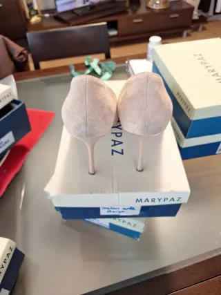Zapatos de salón Marypaz beige talla 39