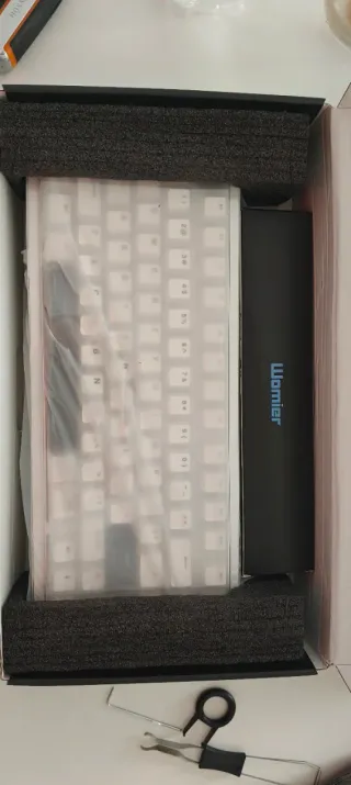 Teclado Mecánico Womier SK75 Blanco/Negro