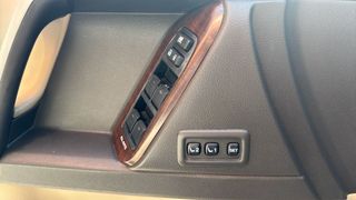 Toyota Land Cruiser 150 2011