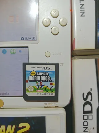 Nintendo 2DS Blanca + 5 Juegos