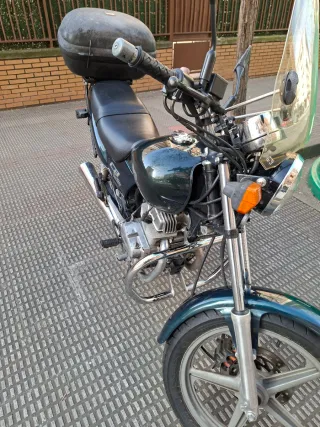 Honda CB250 Two Fifty Moto