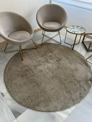 3 Sillas Beige Modernas Patas Doradas