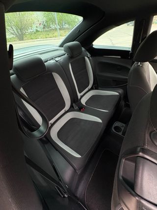 Volkswagen Beetle 2013
