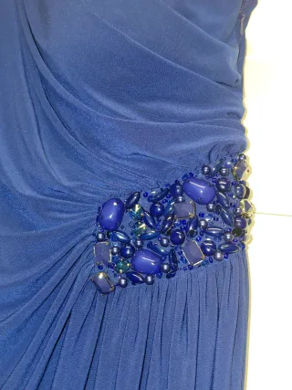 Vestido largo joya azul