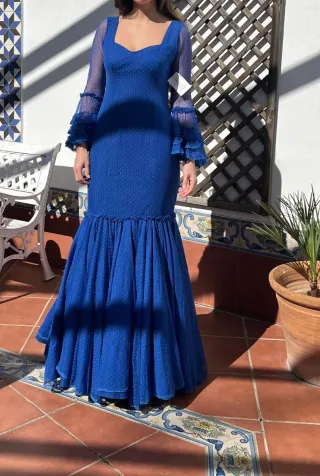 Traje de flamenca azul ideal para la feria