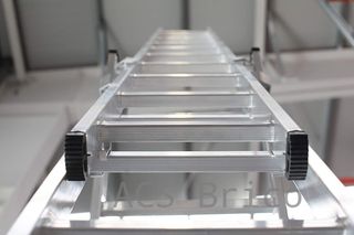 Escalera Aluminio Elite 2x14 - 4+4 M - 80-80x30mm