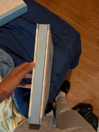 Álbum de fotos con diseño de corazones