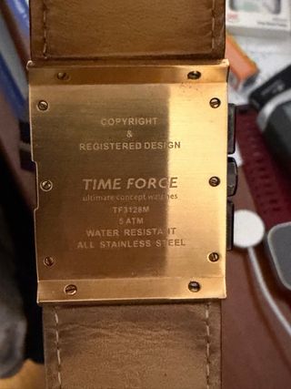 Reloj Time Force Dorado y Marrón