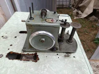 Máquina de coser  industrial