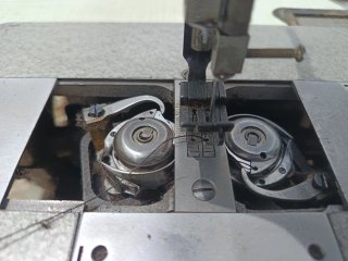 Máquina de coser  industrial
