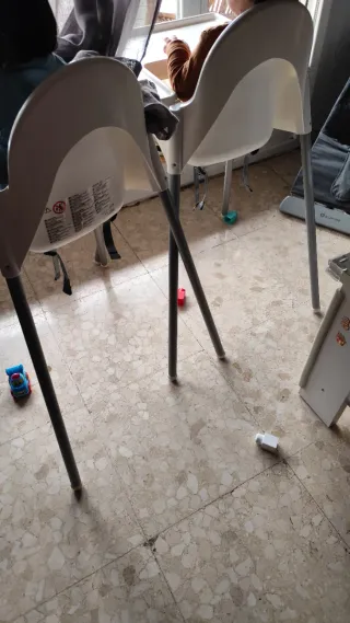 Trona bebé blanca (3 x 50€)