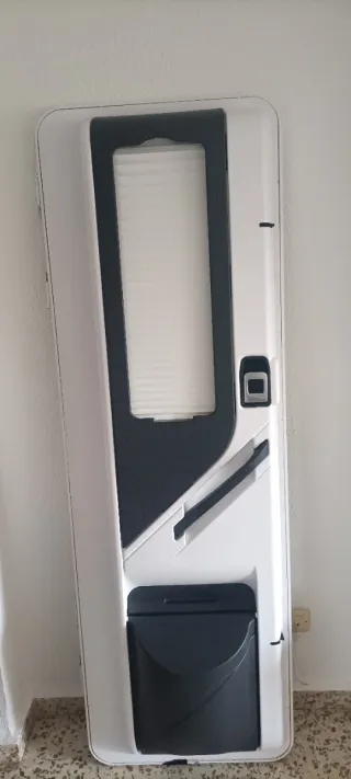 Puerta Autocaravana año 2024