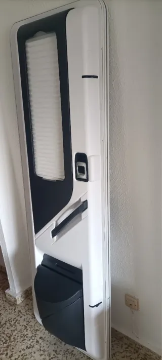Puerta Autocaravana año 2024