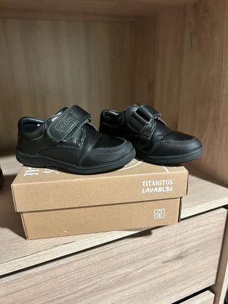 Zapatos niño talla 26
