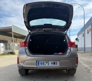 Toyota Auris 2014